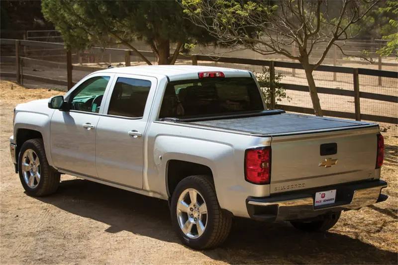 Pace Edwards Switchblade Retractable Tonneau Cover – Full-Size Pickup Kit (Swf172) 1